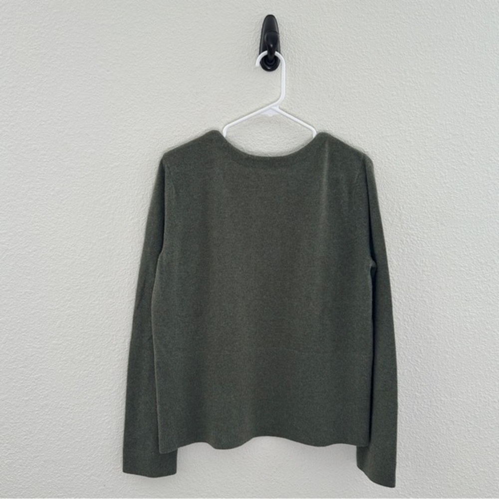 Balenciagaโ V-Neck Sweater Women 40 Olive Green 100% Cashmere Quiet Luxury